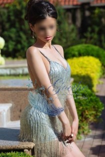 Lily C bust size Natural