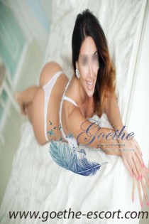 Cersie escort available in Frankfurt Am Main